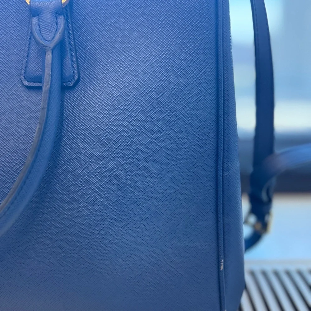 Authentic Prada Galleria Saffiano Lux Tote Bag – Blue/Navy - Picture 5 of 16